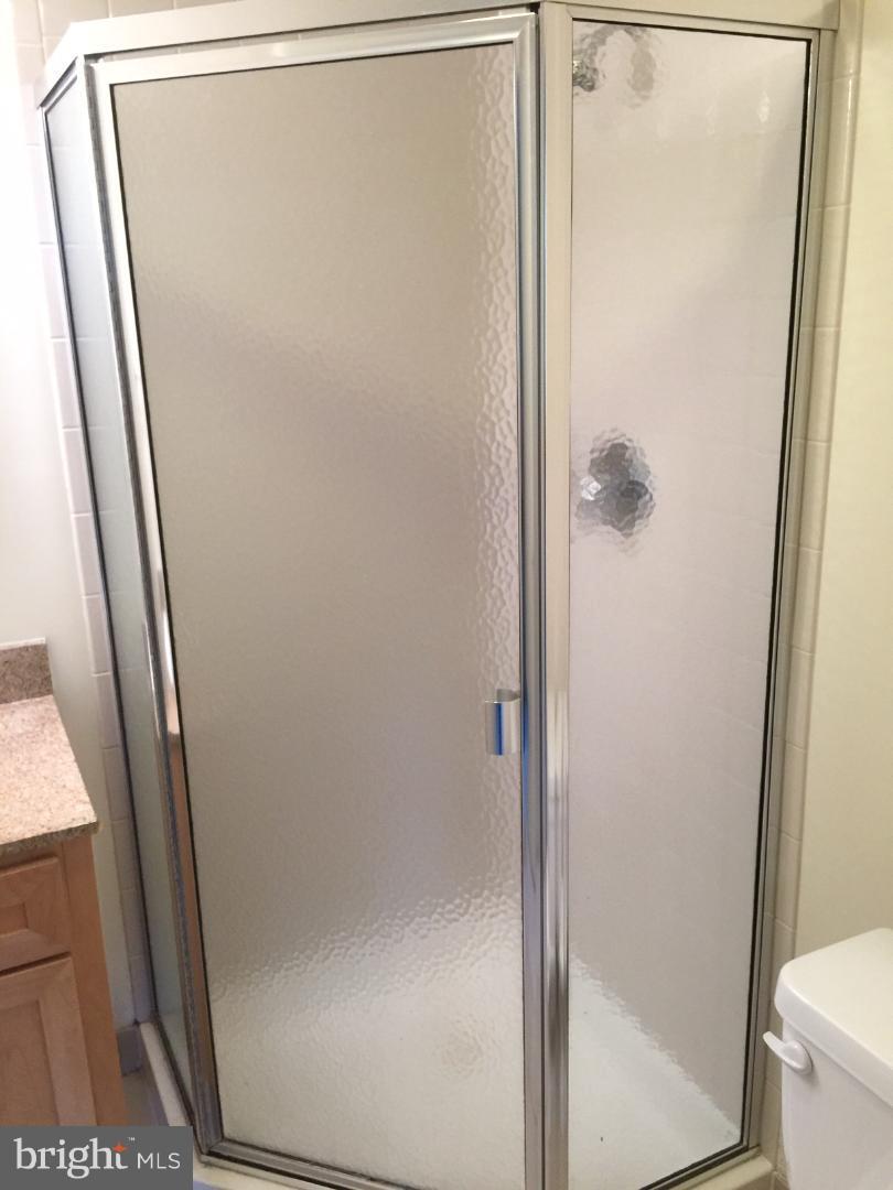 1150 K Street Northwest, Unit 1010 Washington, DC 20005 - Photo 11 of 15 Bathroom