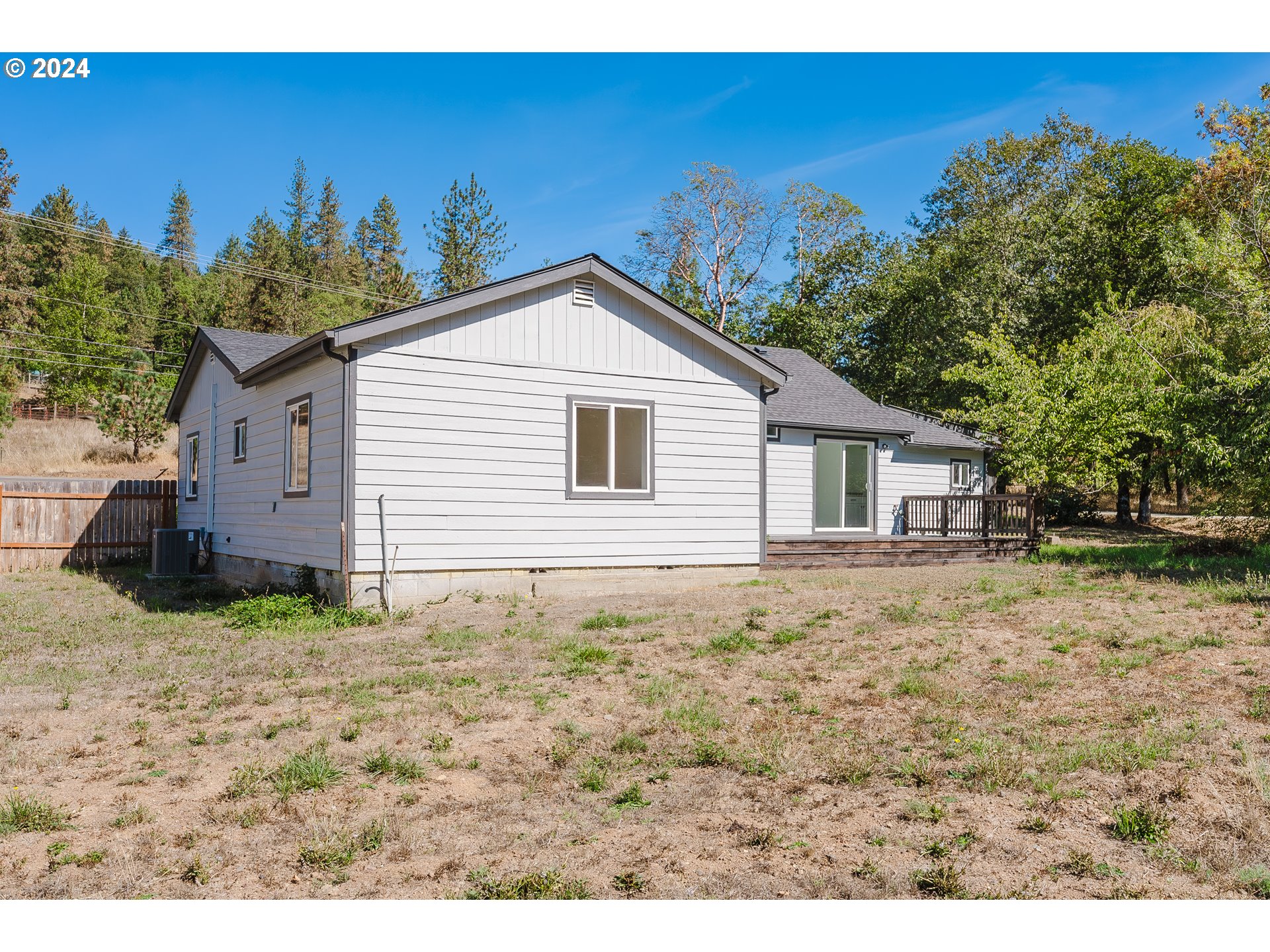 2840 Canyonville-Riddle Road Riddle, OR 97469 - Photo 32 of 36