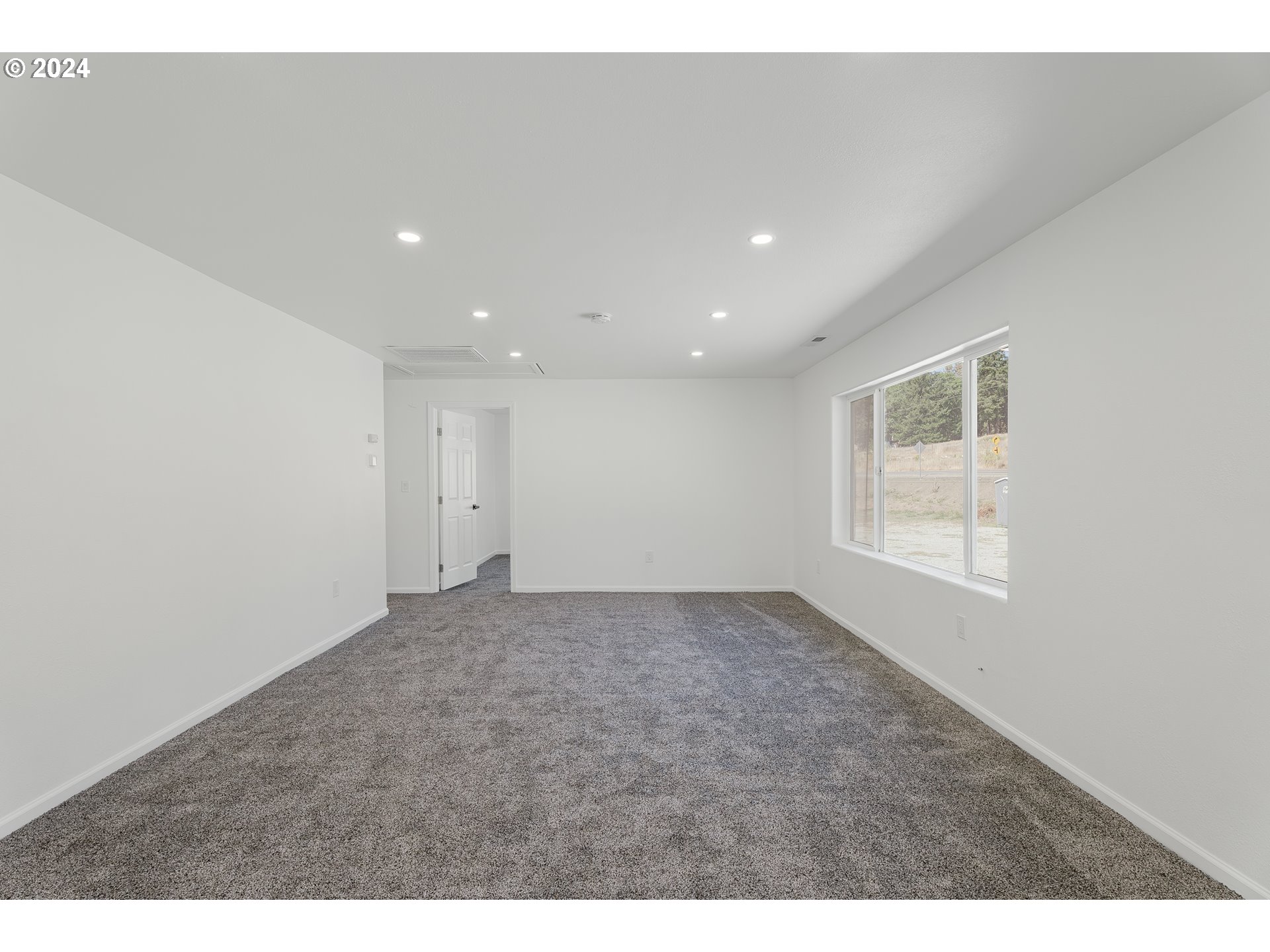 2840 Canyonville-Riddle Road Riddle, OR 97469 - Photo 5 of 36