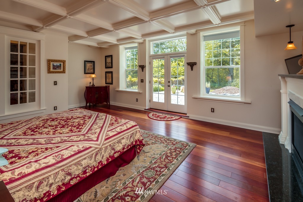 2400 East Hemmi Road Bellingham, WA 98226 - Photo 18 of 24 Gallery Image 18