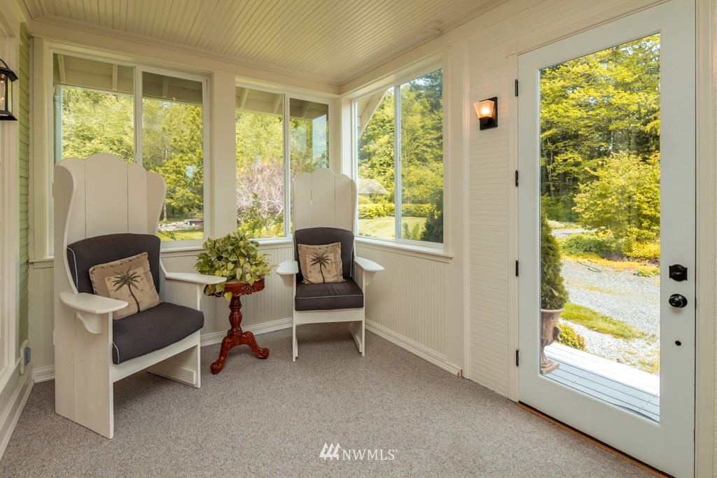 2400 East Hemmi Road Bellingham, WA 98226 - Photo 3 of 24 Gallery Image 3