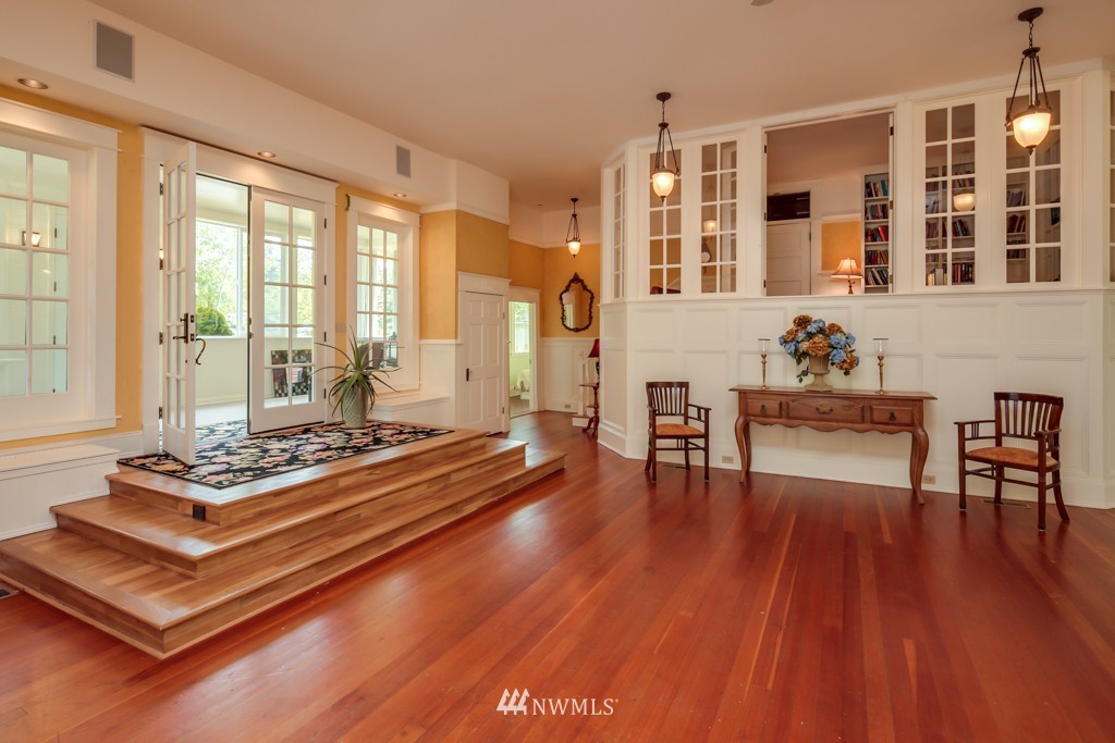 2400 East Hemmi Road Bellingham, WA 98226 - Photo 5 of 24 Gallery Image 5