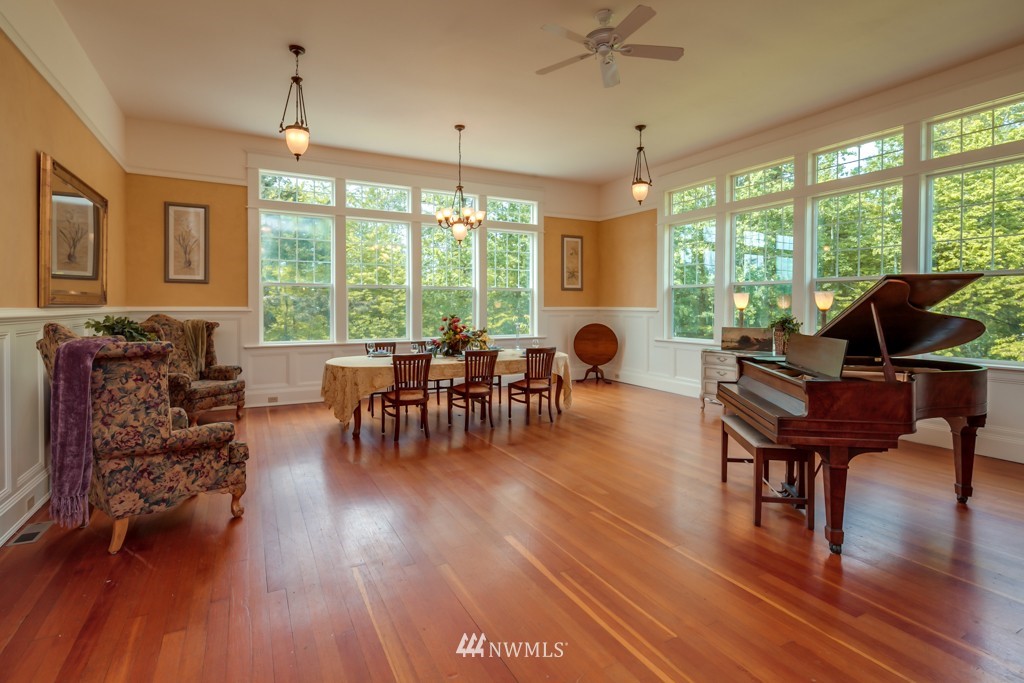 2400 East Hemmi Road Bellingham, WA 98226 - Photo 7 of 24 Gallery Image 7