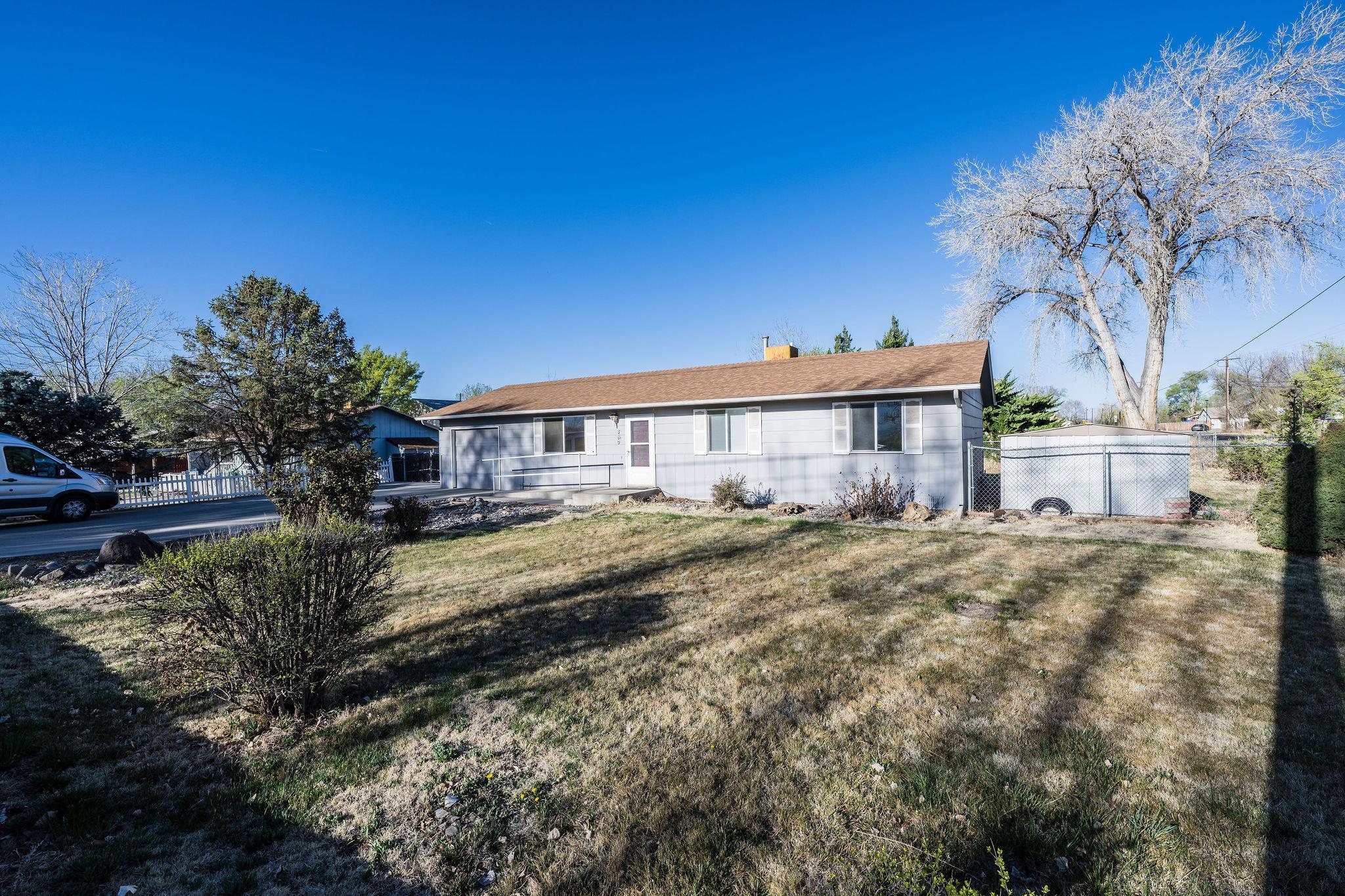 549 33 Road Clifton, CO 81520 - Photo 2 of 27