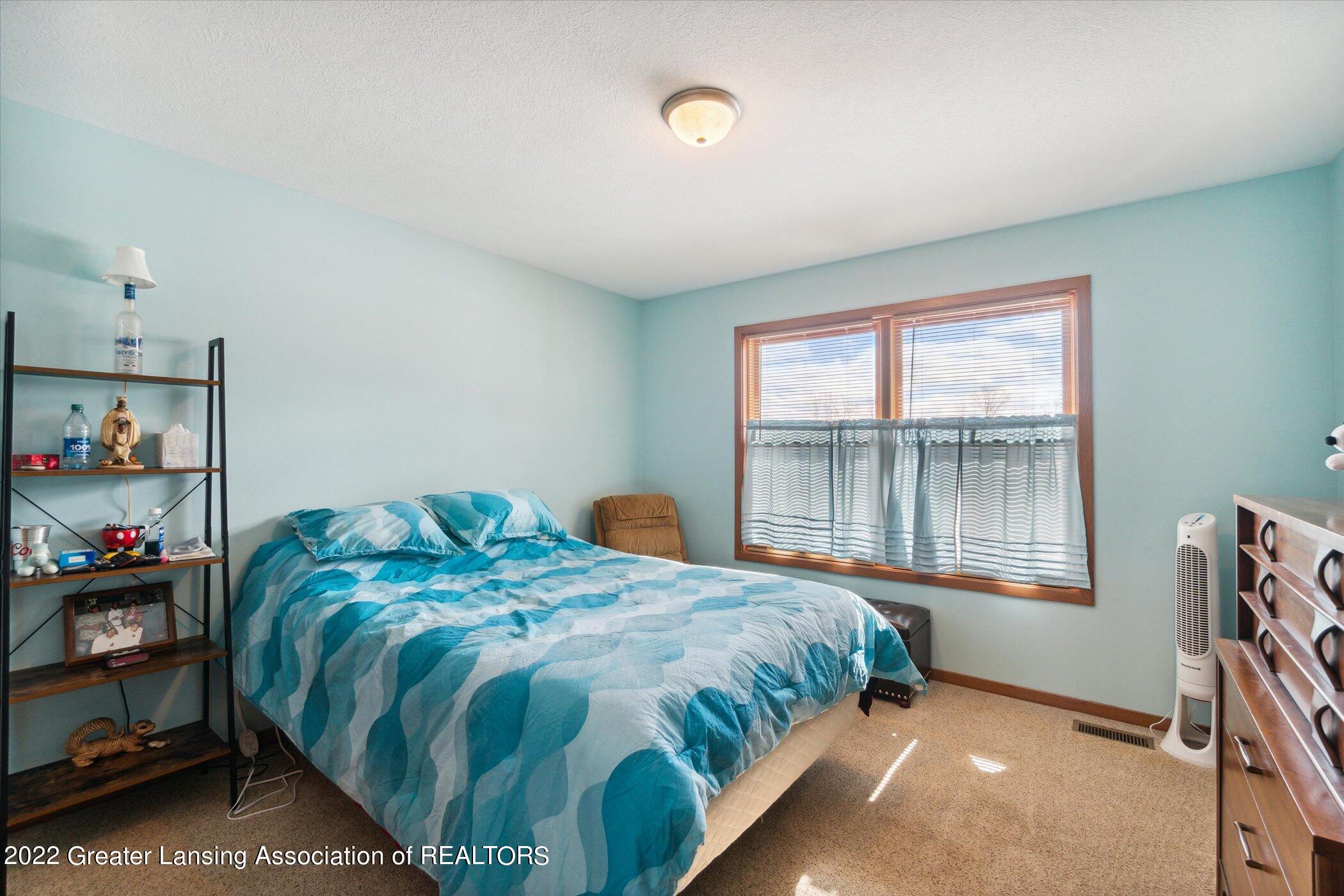 7855 West Howe Road Dewitt, MI 48820 - Photo 26 of 40 29-7855-W-Howe-Rd-DeWitt-MI-48820-Window