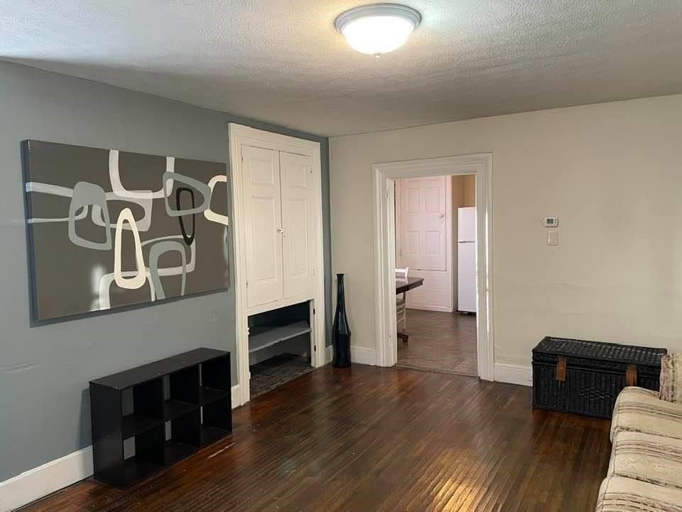 154 Monroe Street Rochester, PA 15074 - Photo 3 of 9 Gallery Image 3