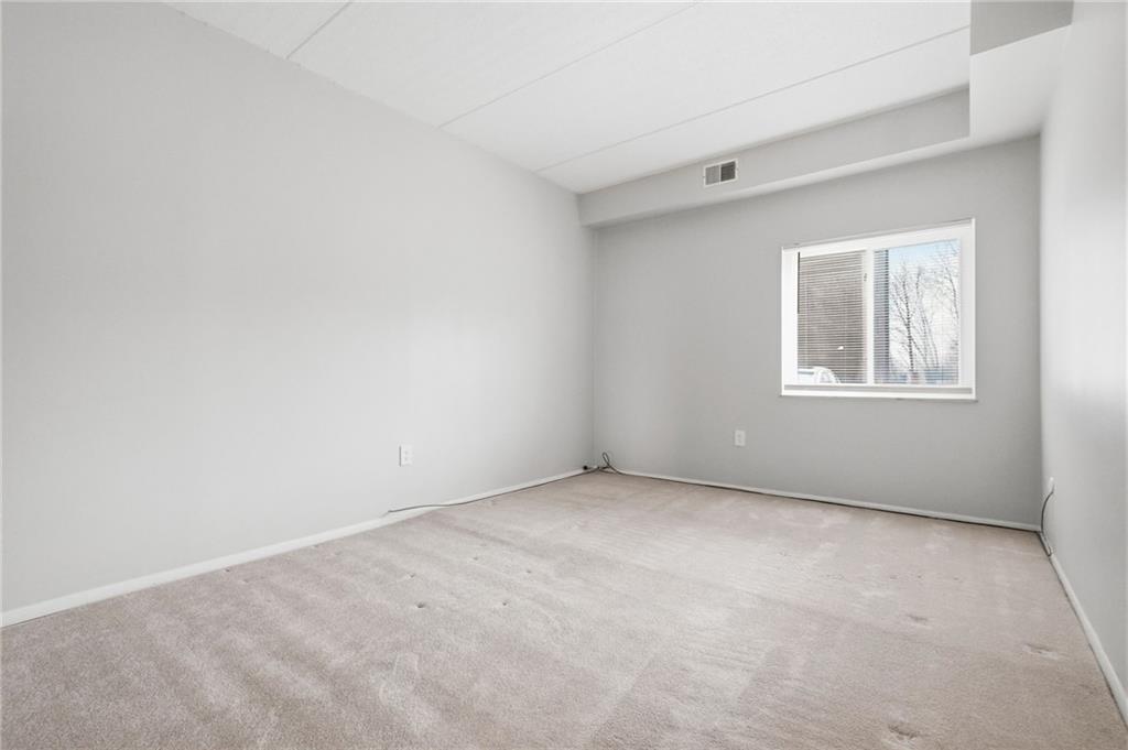 5600 Munhall Road, Unit 202 Pittsburgh, PA 15217 - Photo 16 of 24 an empty room with windows