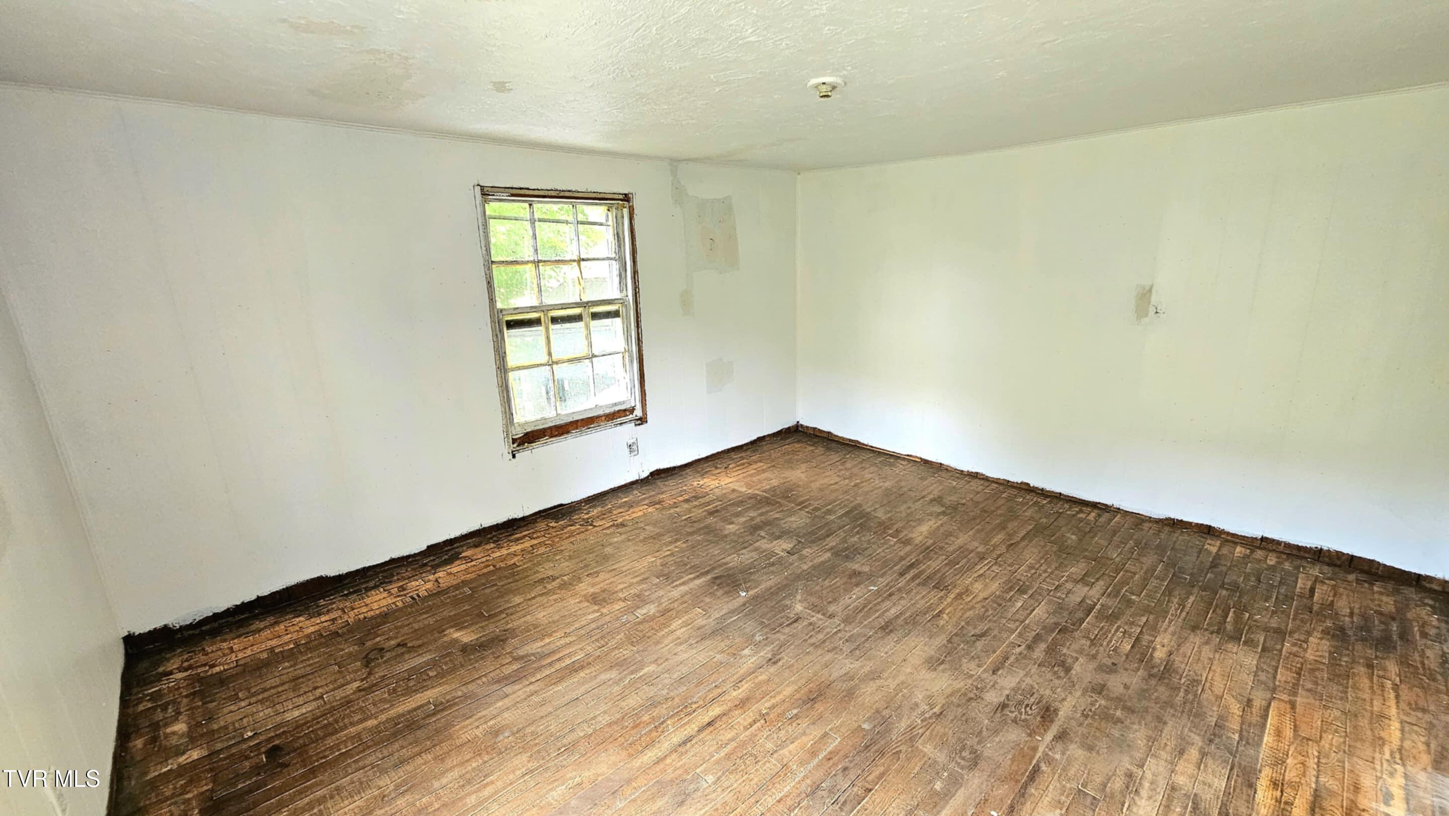 2230 Cleveland Road Cleveland, VA 24225 - Photo 15 of 24 16