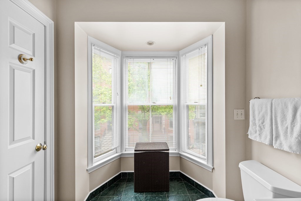 22 Hanson Street, Unit 2 Boston, MA 02118 - Photo 18 of 30