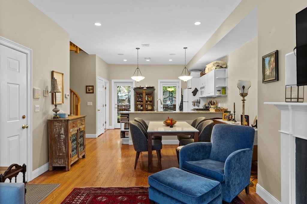 22 Hanson Street, Unit 2 Boston, MA 02118 - Photo 4 of 30