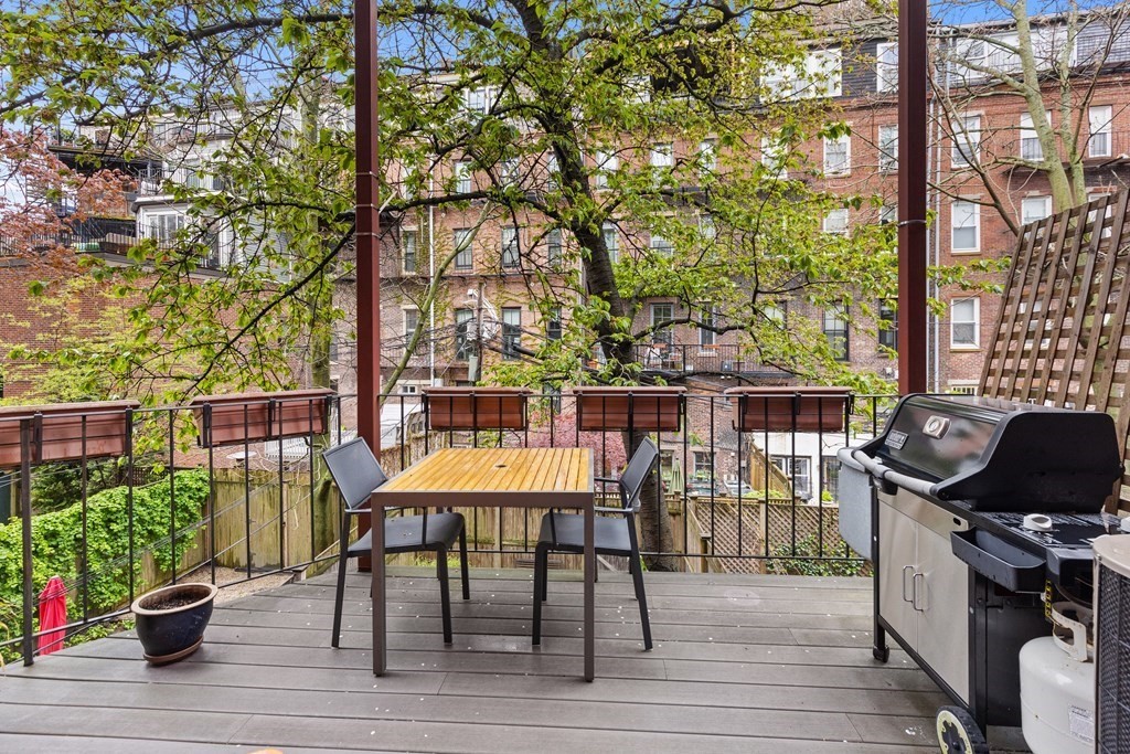 22 Hanson Street, Unit 2 Boston, MA 02118 - Photo 8 of 30