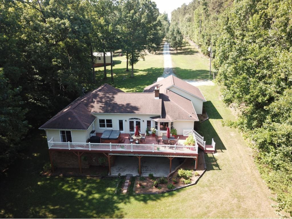 17 Estate Road Semora, NC 27343 - Photo 2 of 24 Gallery Image 2