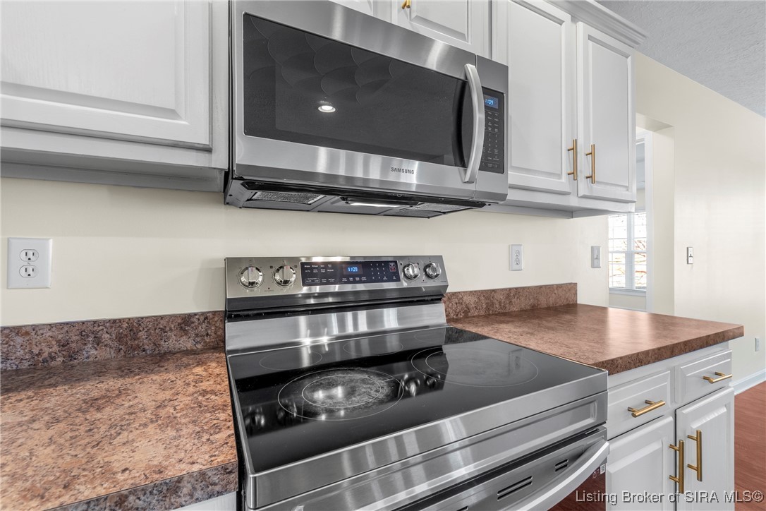 1412 Brown Forman Road Jeffersonville, IN 47130 - Photo 13 of 53