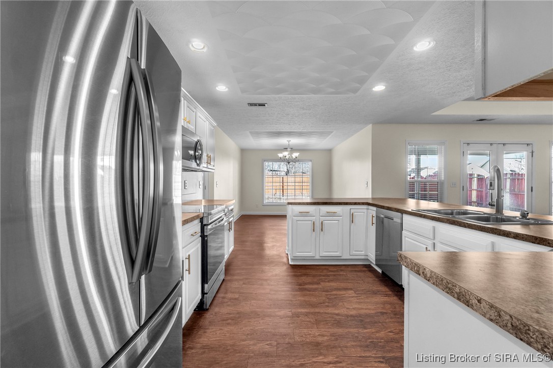 1412 Brown Forman Road Jeffersonville, IN 47130 - Photo 14 of 53