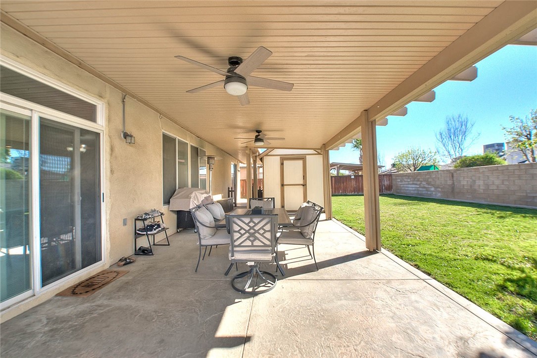 611 Glory Street San Jacinto, CA 92583 - Photo 47 of 58 Large Alumawood Patio Cover
