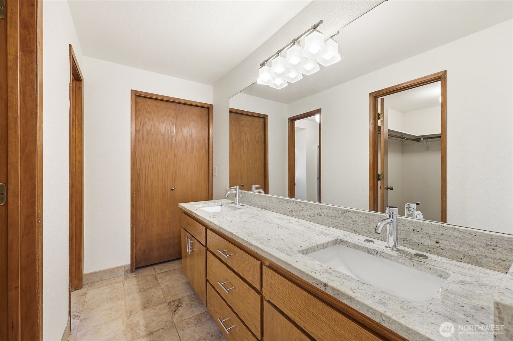 15931 22nd Avenue Southwest Burien, WA 98166 - Photo 19 of 40