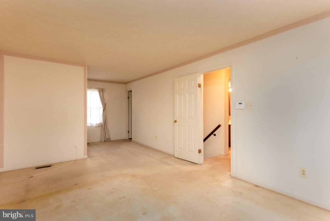 2216 Halter Lane Reston, VA 20191 - Photo 17 of 23 an empty room with a natural light