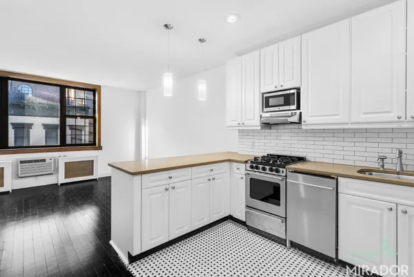 $4,000 | 116 Thompson Street, Unit 3D | SoHo