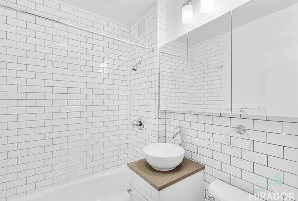 $4,000 | 116 Thompson Street, Unit 3D | SoHo