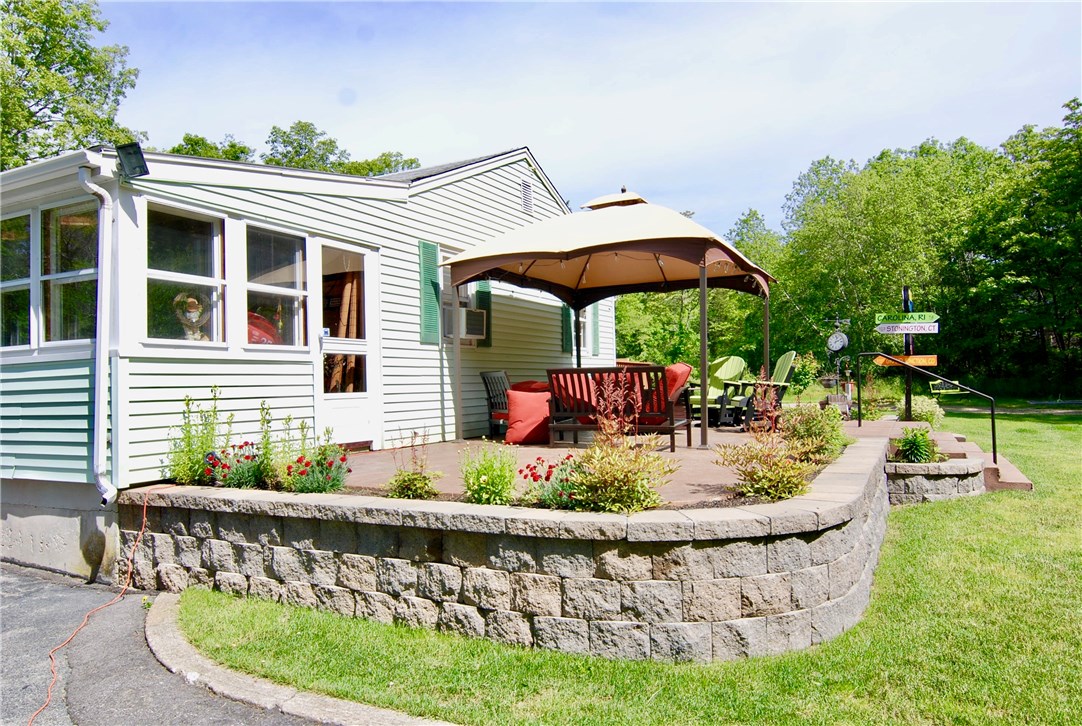 106 Kuehn Road Hopkinton, RI 02804 - Photo 2 of 31