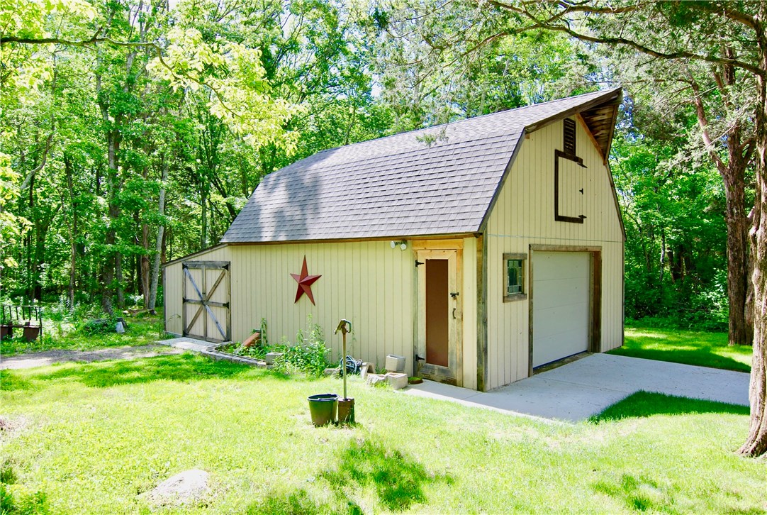 106 Kuehn Road Hopkinton, RI 02804 - Photo 5 of 31