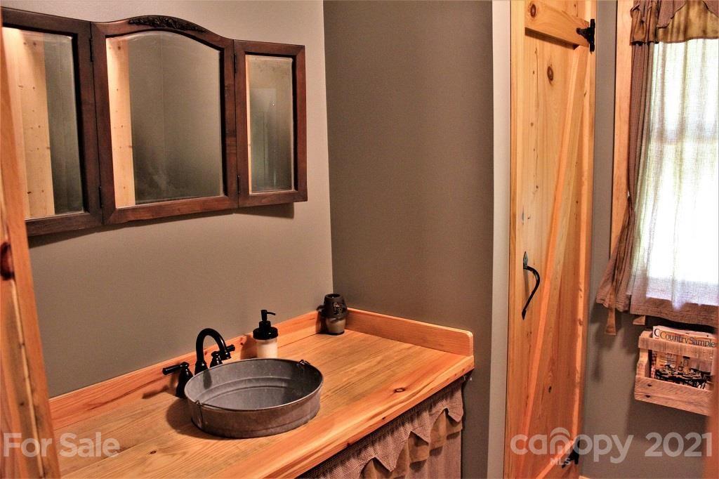 1485 Snowbird Road Robbinsville, NC 28771 - Photo 14 of 43 Gallery Image 14