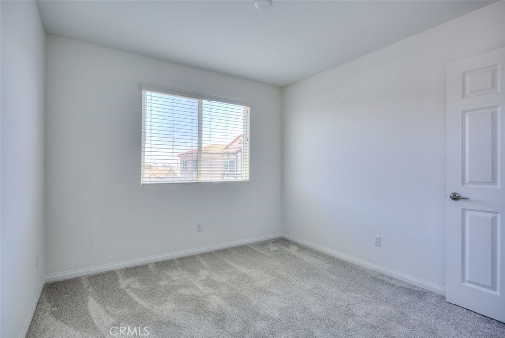202 Bonita Lane Rialto, CA 92376 - Photo 29 of 43