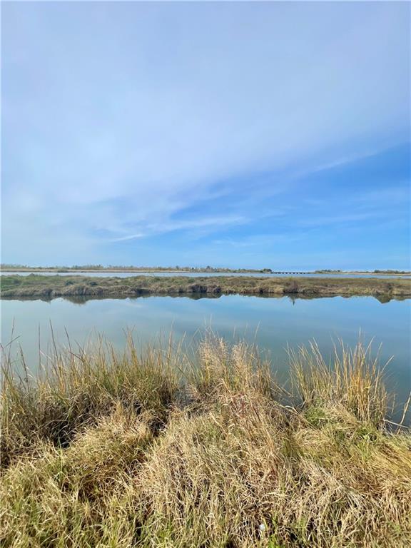 3020 Ridgeway Boulevard New Orleans, LA 70129 - Photo 2 of 7