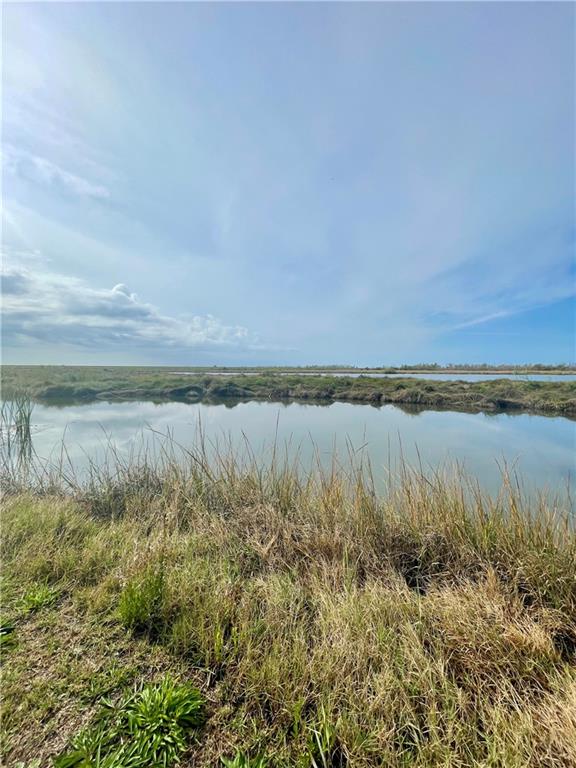 3020 Ridgeway Boulevard New Orleans, LA 70129 - Photo 3 of 7