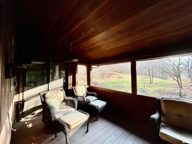 $449,900 | 61 Schack Road, Murphysboro, IL 62966