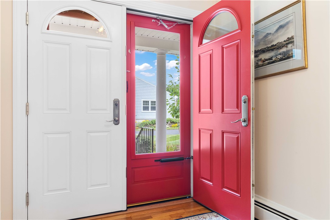 7 Hanley Farm Road Warren, RI 02885 - Photo 3 of 18