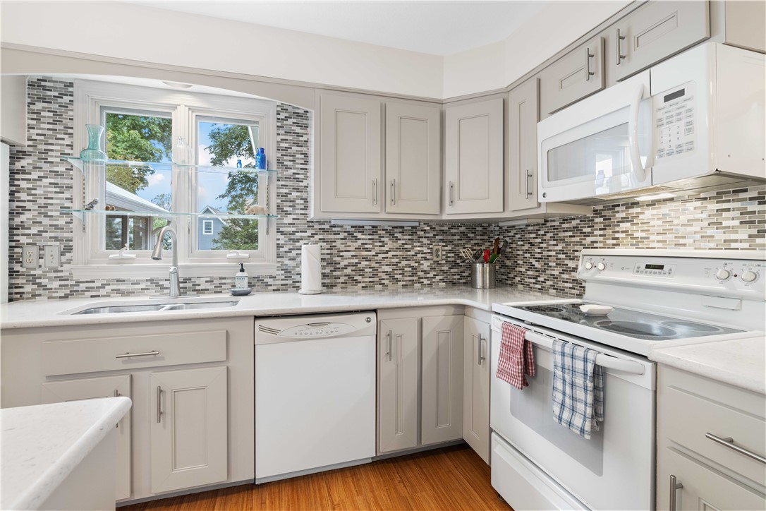 7 Hanley Farm Road Warren, RI 02885 - Photo 8 of 18