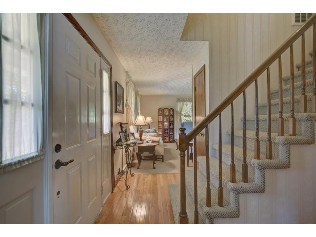 3734 Purchase Ridge Road Duffield, VA 24244 - Photo 25 of 36 Go Upstairs To Bedrooms