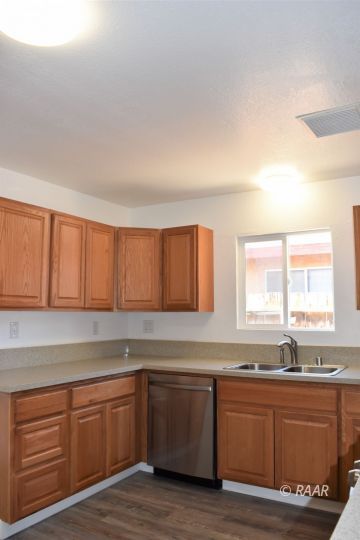 321 South Fountain Street Ridgecrest, CA 93555 - Photo 8 of 25 Gallery Image 8