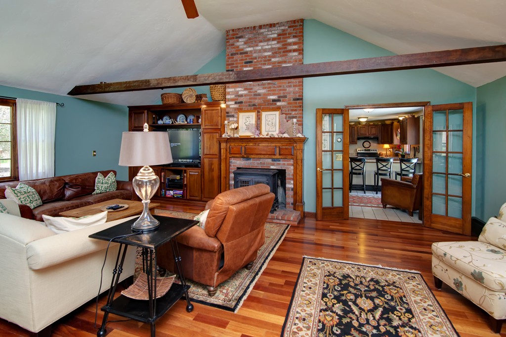 15 Robin Road Sandwich, MA 02563 - Photo 12 of 29 Gallery Image 12