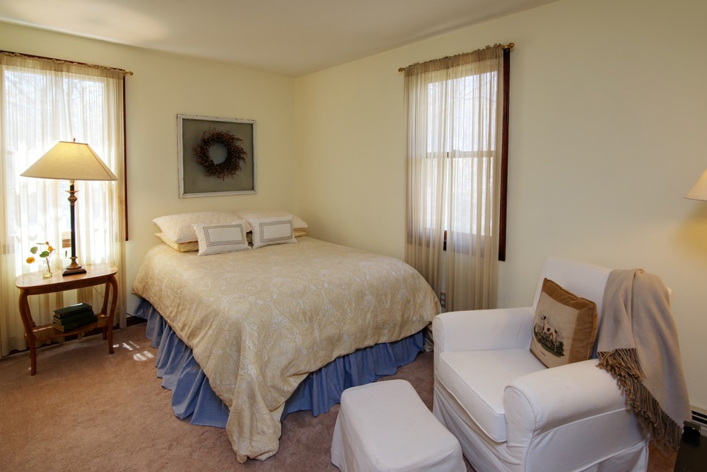 15 Robin Road Sandwich, MA 02563 - Photo 21 of 29 Gallery Image 21