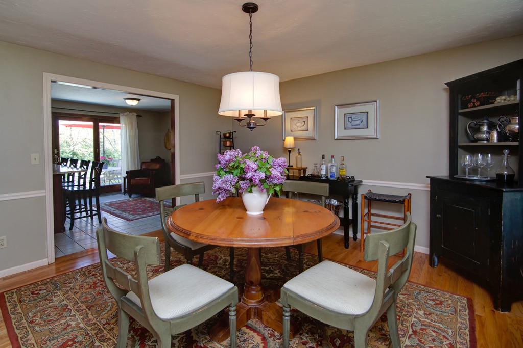 15 Robin Road Sandwich, MA 02563 - Photo 5 of 29 Gallery Image 5