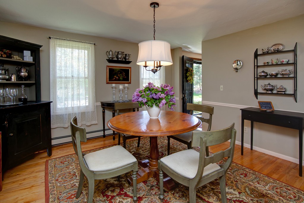 15 Robin Road Sandwich, MA 02563 - Photo 6 of 29 Gallery Image 6