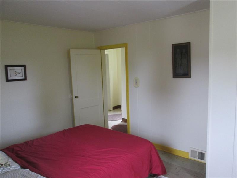 81 Pittsburgh Road Butler, PA 16001 - Photo 11 of 25 Gallery Image 11
