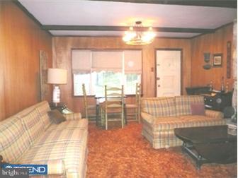 818 Pardee Lane Wyncote, PA 19095 - Photo 6 of 11 Family Room