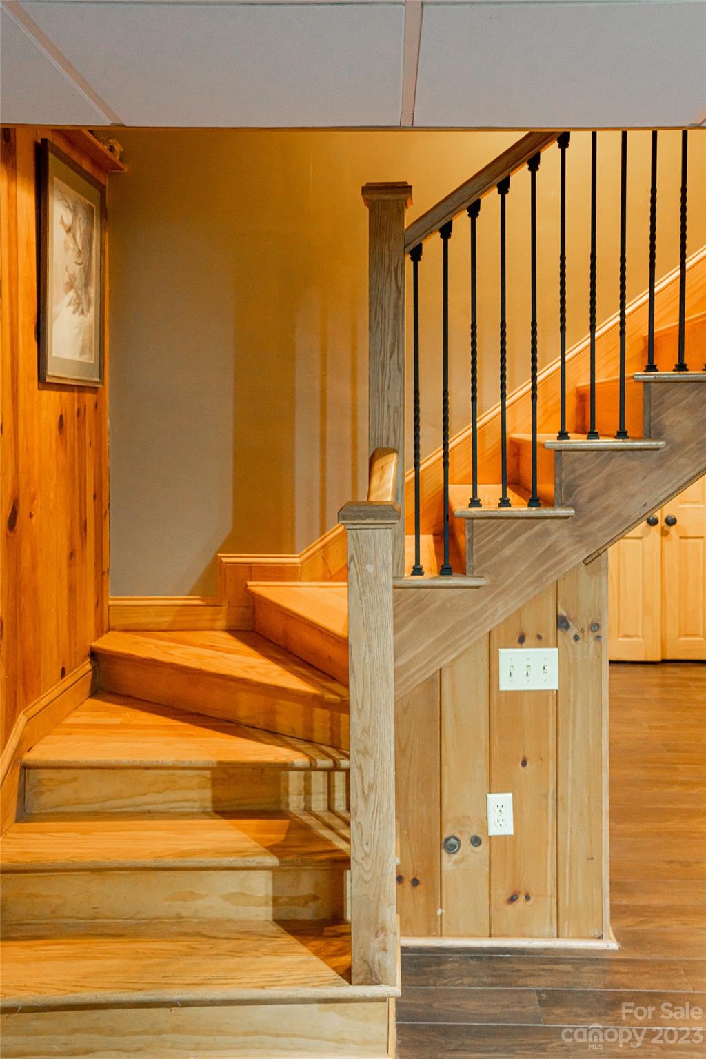 12 Club View Road Asheville, NC 28804 - Photo 28 of 47 a view of an entryway