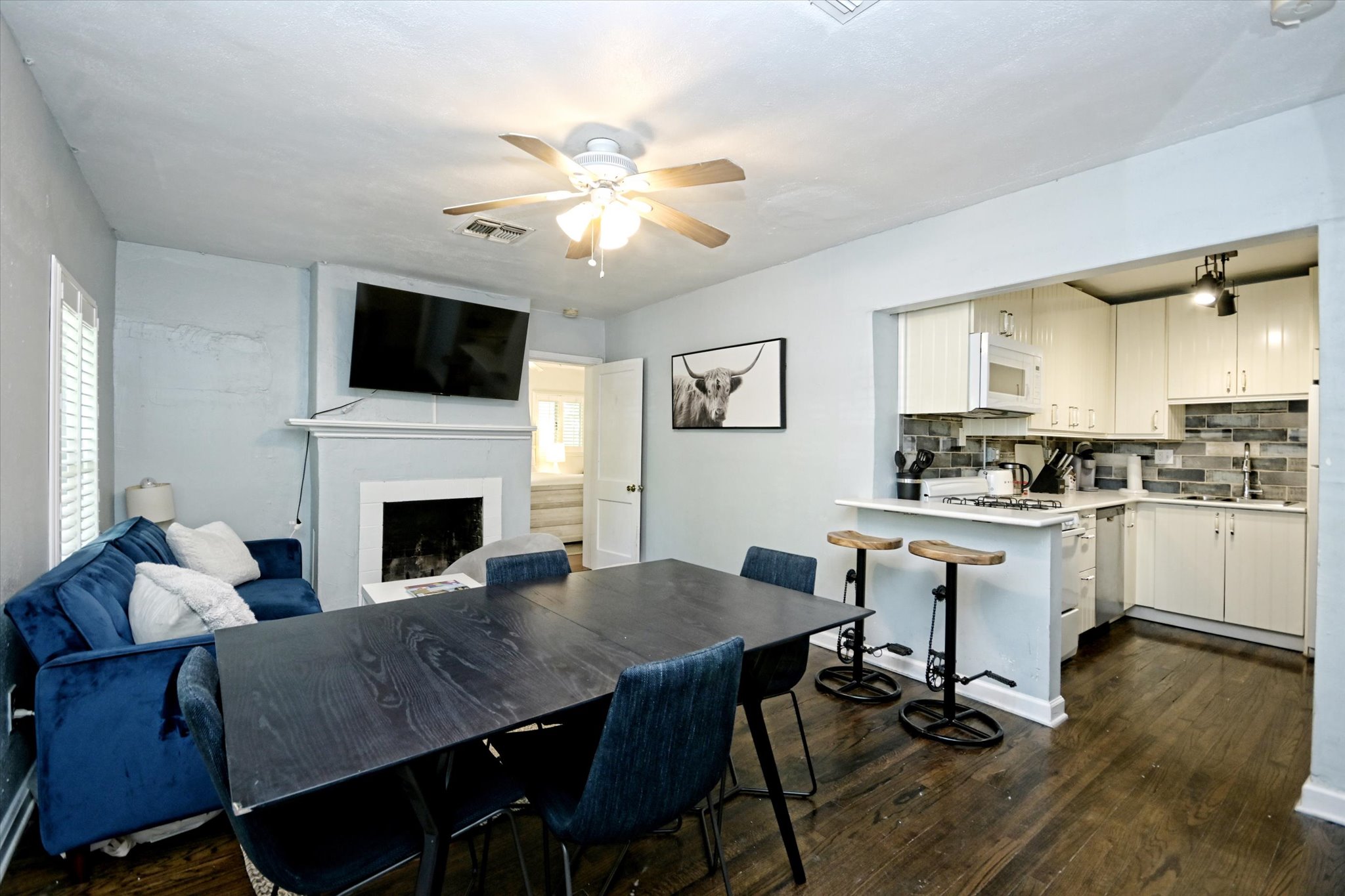 3409 Banton Road Austin, TX 78722 - Photo 4 of 31