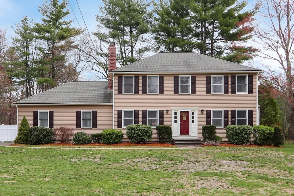 8 Symmes Road Franklin, MA 02038 - Photo 1 of 32 Gallery Image 1