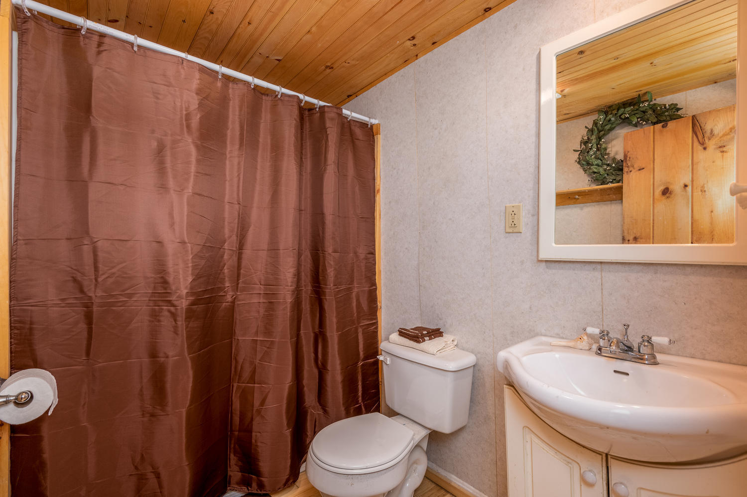 112 Fernald Road Poland, ME 04274 - Photo 44 of 49 112 Fernald Rd Poland ME 04274-large-047