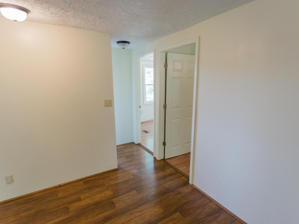 237 V I Ranch Road Bristol, TN 37620 - Photo 10 of 32 Photo 10