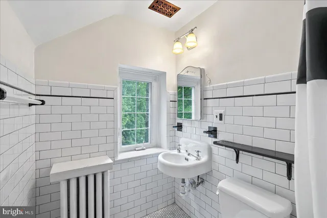 a view of livingroom with hardwood floor and window