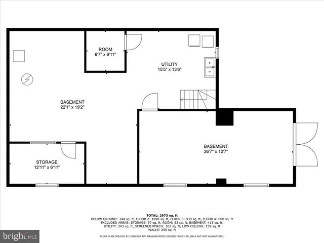 a black and white photo of a living room