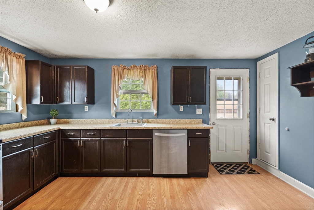 3 Priscilla Road Beverly, MA 01915 - Photo 17 of 35 Gallery Image 17