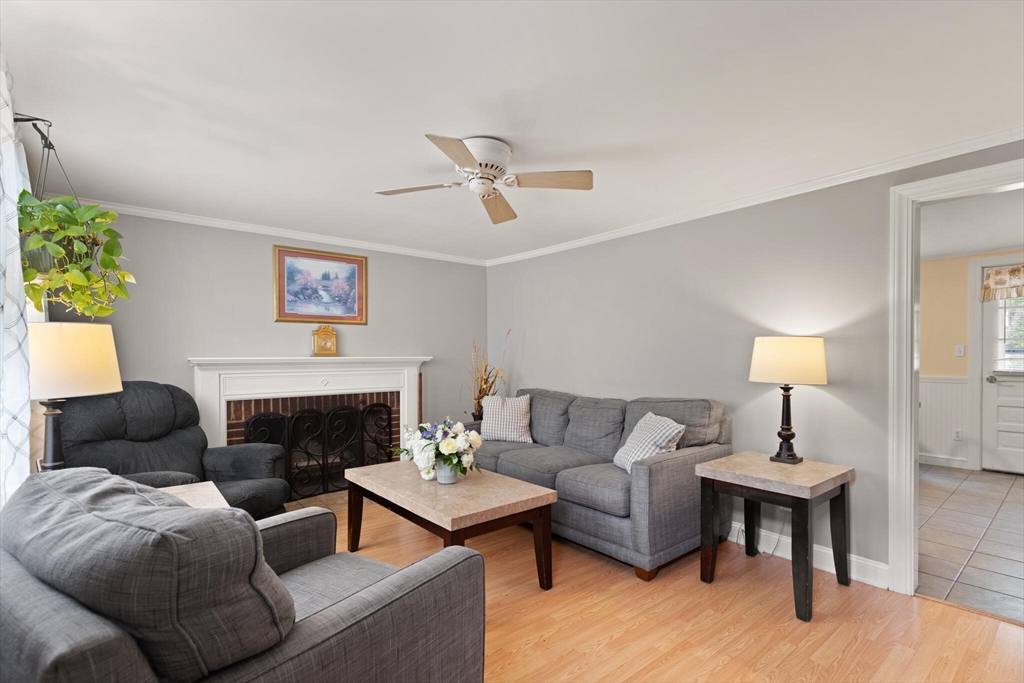 3 Priscilla Road Beverly, MA 01915 - Photo 5 of 35 Gallery Image 5