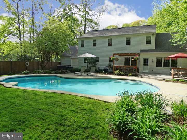 294 Forrest Road Yardley, PA 19067 - Photo 22 of 25 Exterior Back